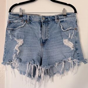 Abercrombie & Fitch The Mom Short Mid Rise Curve Love
